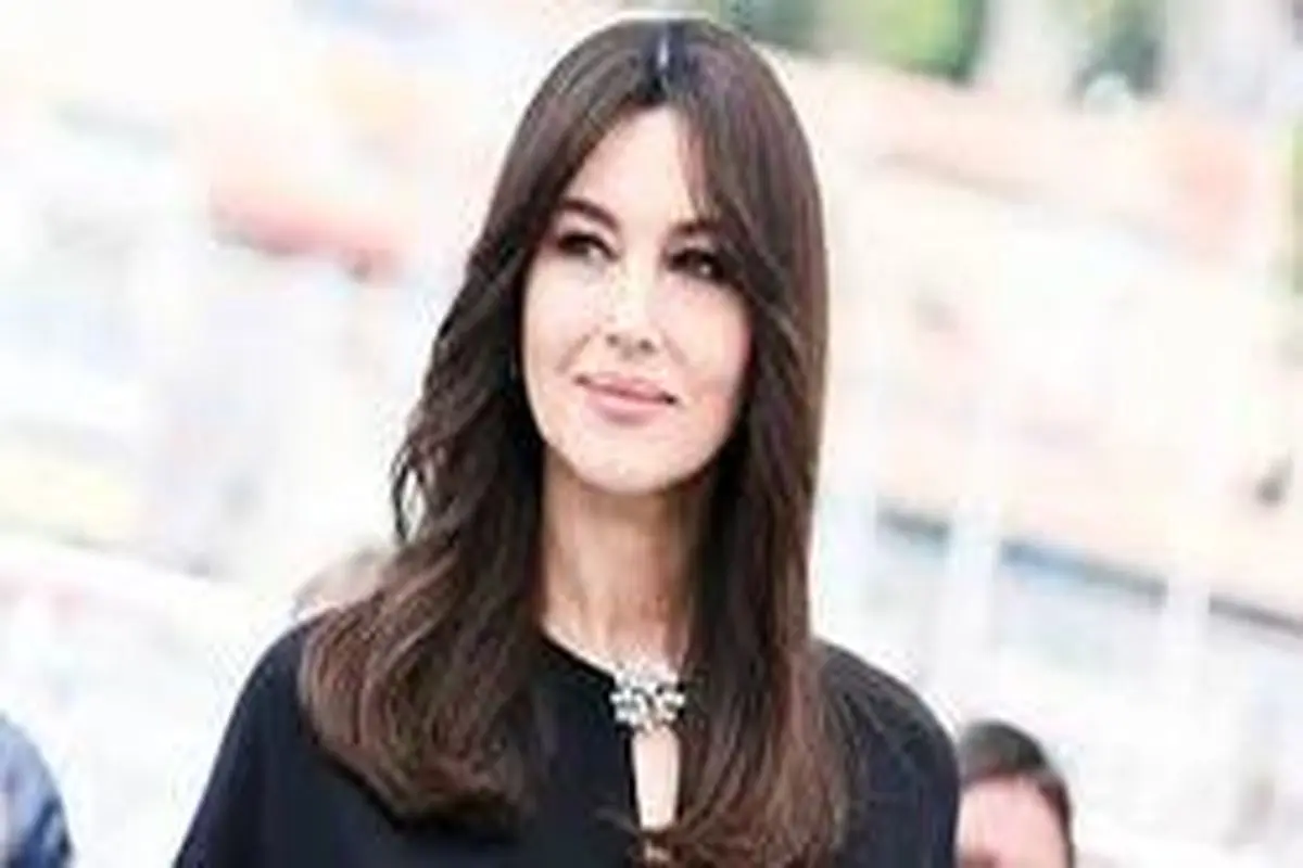 عکسهای جدید مونیکا بلوچی روی یک مجله مد آمریکایی