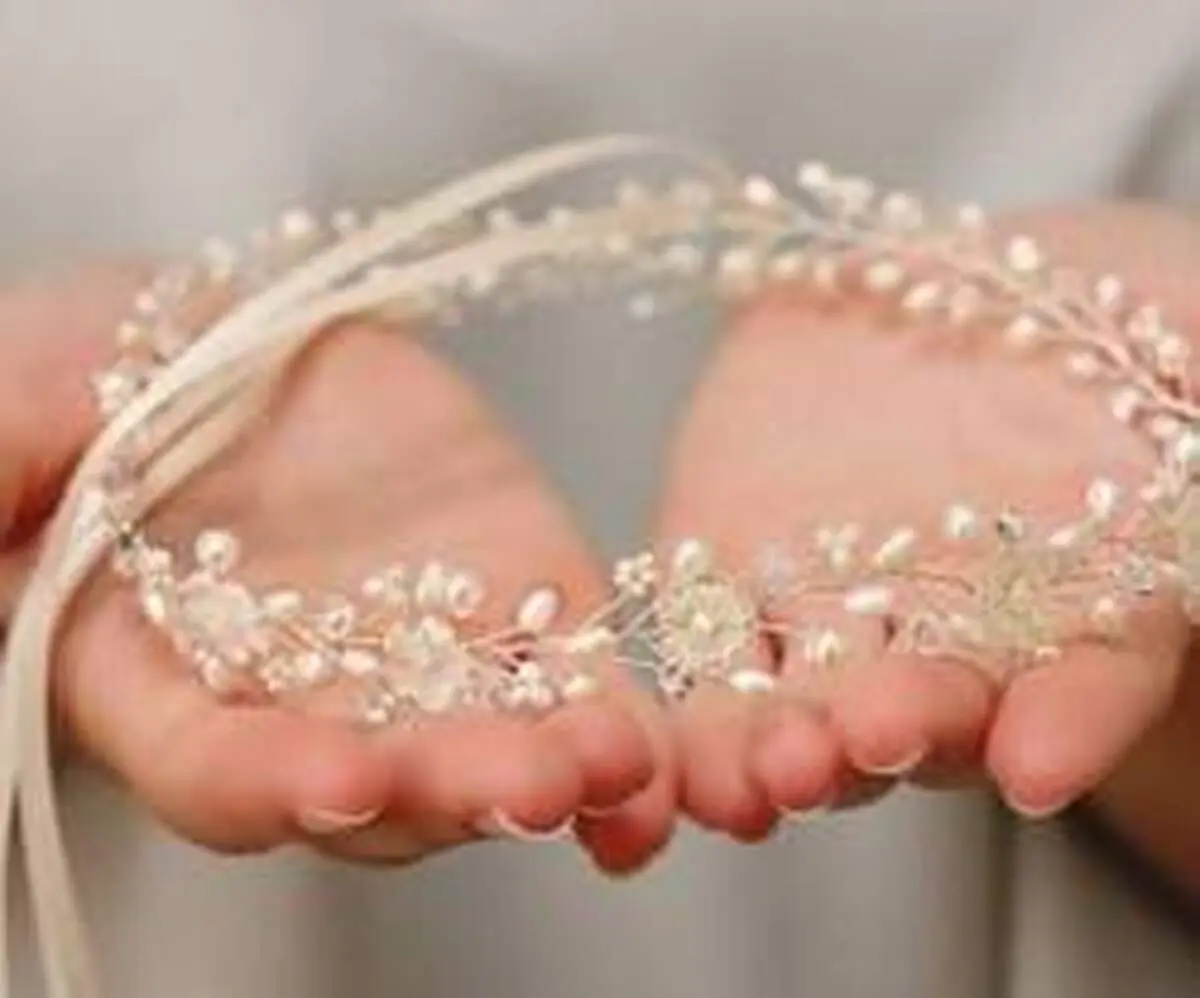 تاج ظریف دخترانه برای موی مجلسی