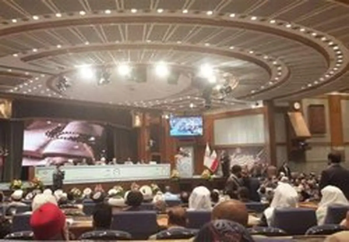 سخنرانی روحانی و لاریجانی برای علما و مفتیان ۸۰ کشور جهان