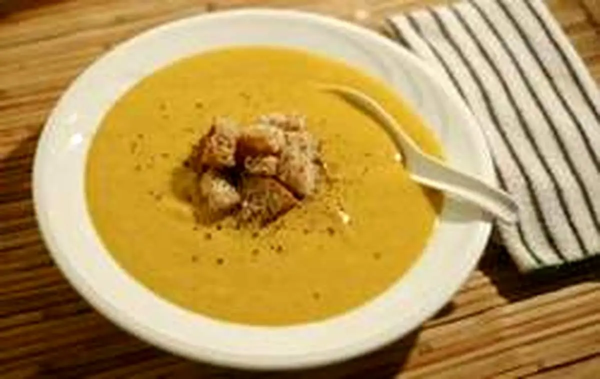 طرز تهیه سوپ کدو حلوایی مجلسی + نان تست کرهای