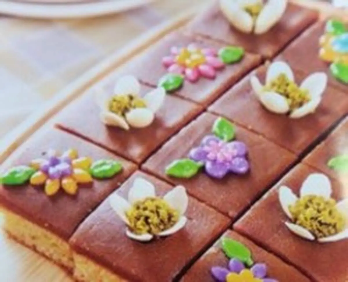 چگونه حلوا کیک خوشمزه بپزیم؟