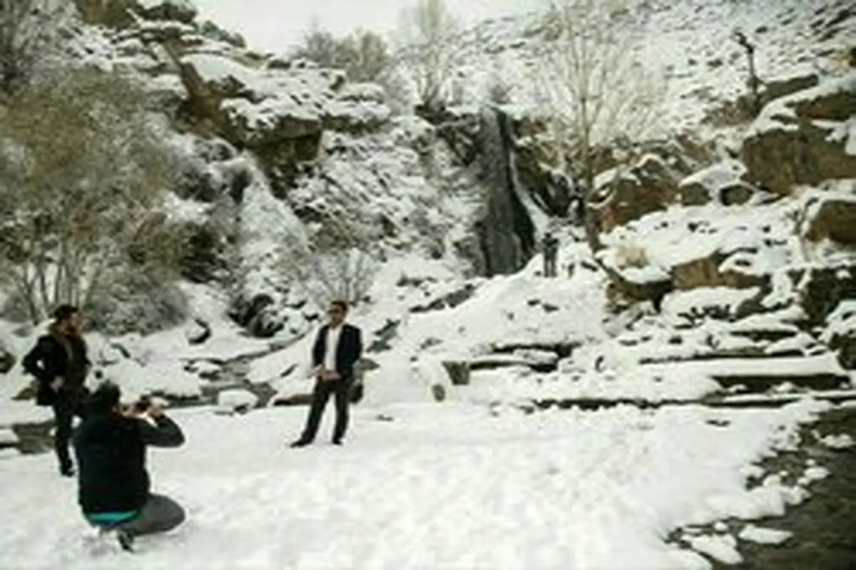 بارش اولین برف پائیزی در همدان