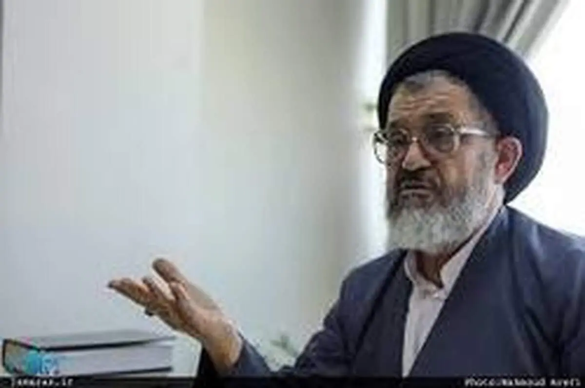 انتقاد سیدرضا اکرمی از هجمه‌ به ظریف
