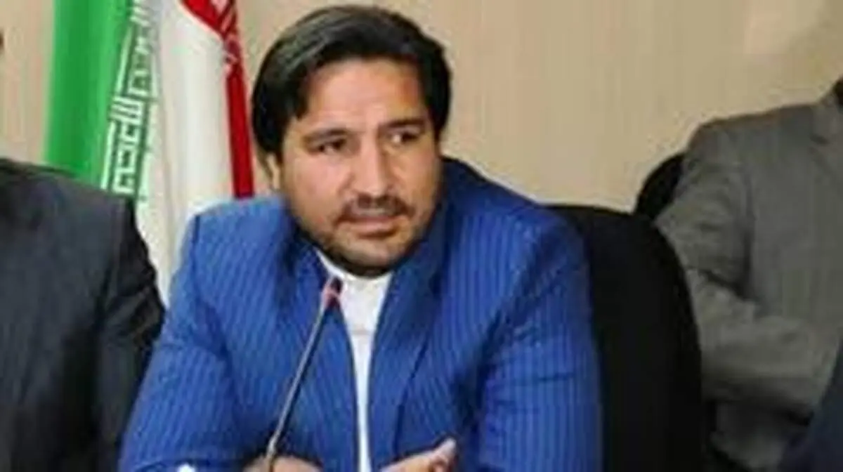 نماینده مجلس: تضعیف ظریف گل به خودی است