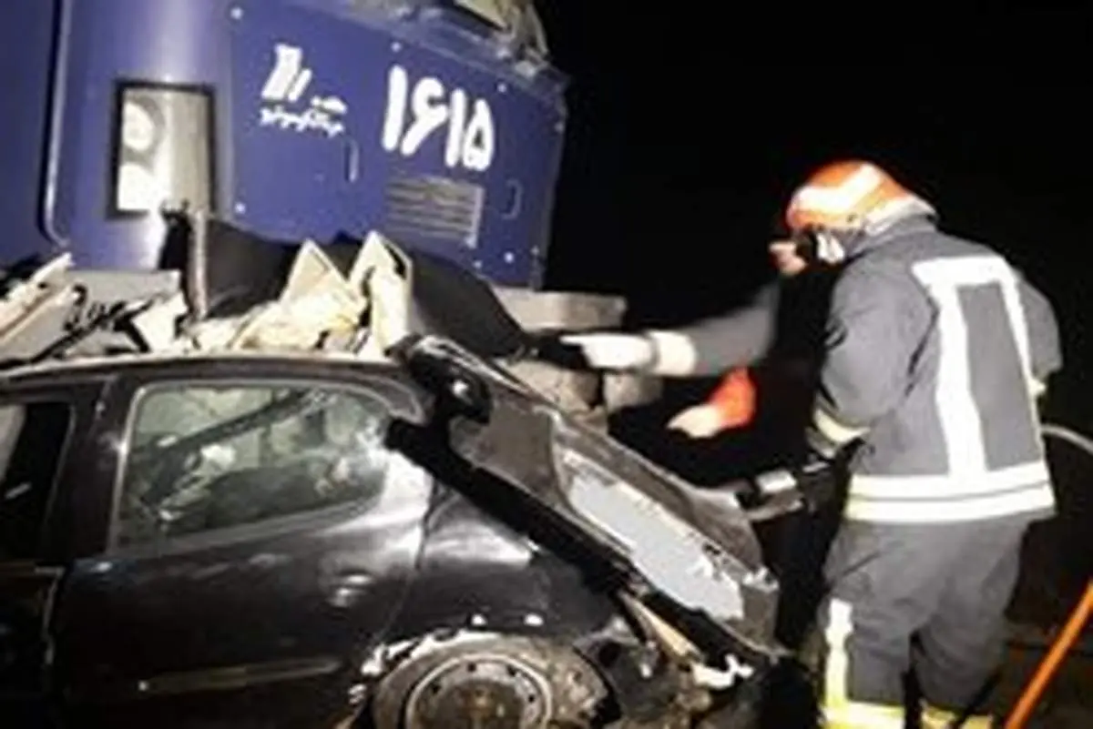 برخورد قطار تبریز به مشهد با خودرو ۲۰۶