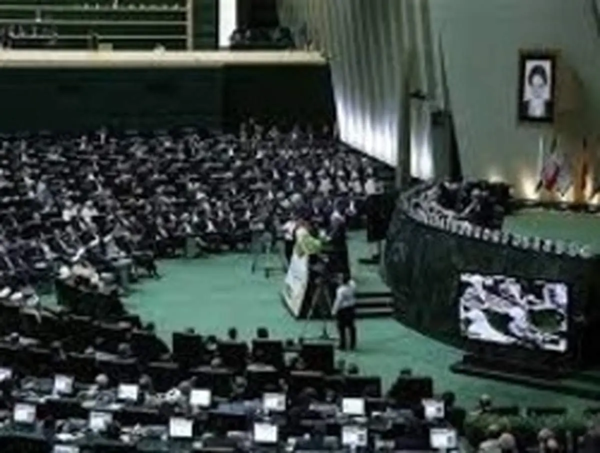 استیضاح بطحایی در دستور کار مجلس نیست