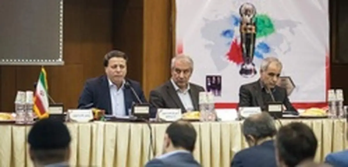 بیانات رهبری پایانی بر چالش‌ بازنشستگی مدیران فوتبال