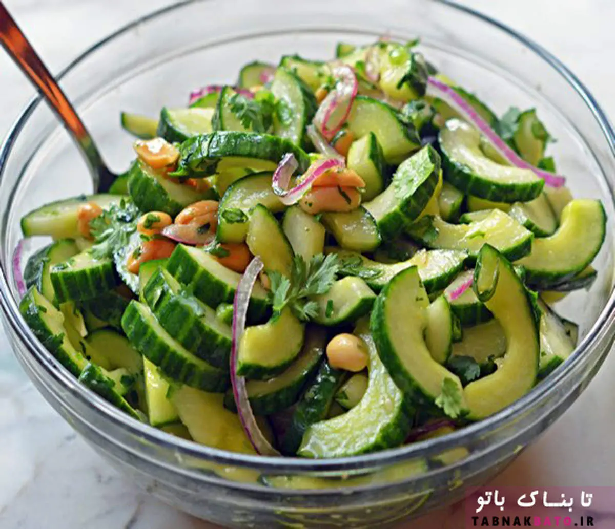 تهیه سالاد خیار به روش تایلندی