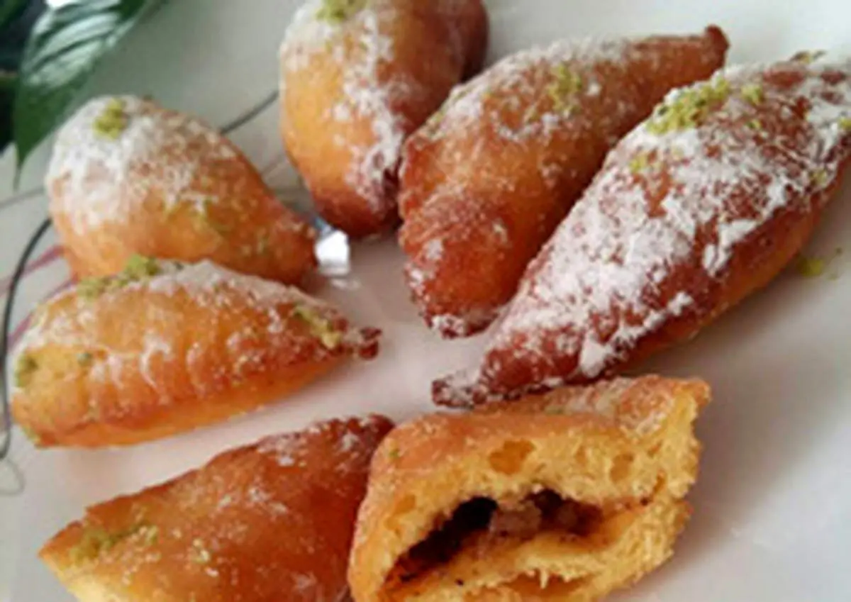طرز تهیه شیرینی کلاچ میان پرخانگی و گیلانی