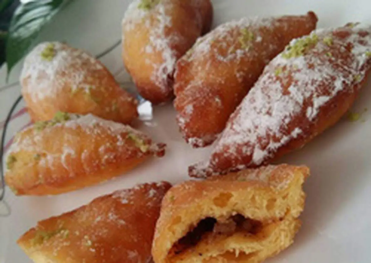 طرز تهیه شیرینی کلاچ میان پرخانگی و گیلانی