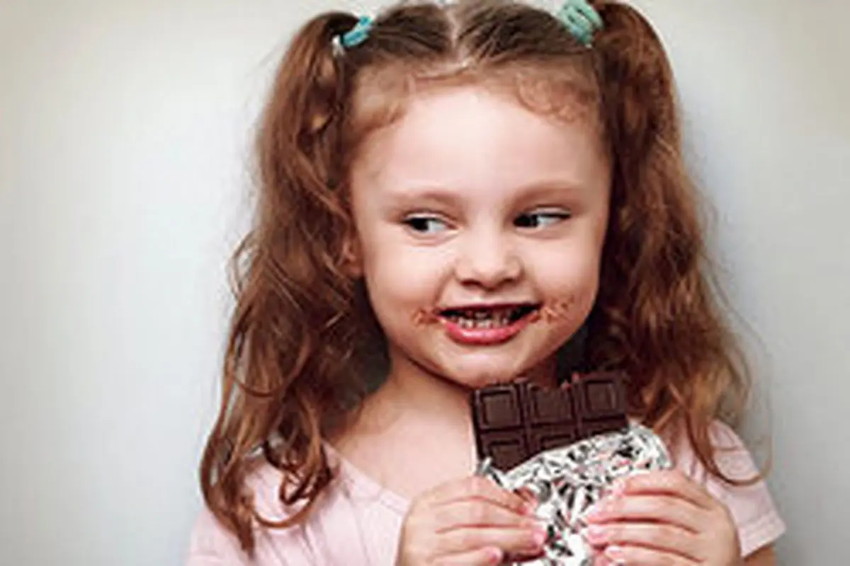 مصرف شکلات کاکائویی برای کودکان چه عوارضی به همراه دارد؟
