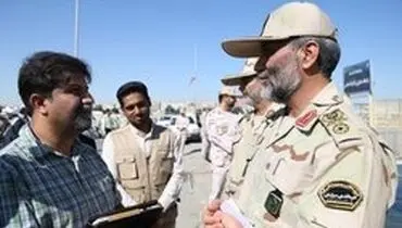 سردار رضایی: نماینده مجلس هنوز فرق کولبر و تروریست را نمی داند!