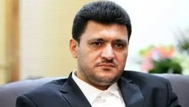 حرفهای تنها نماینده اصفهان که در استعفای نمایشی حضور ندارد