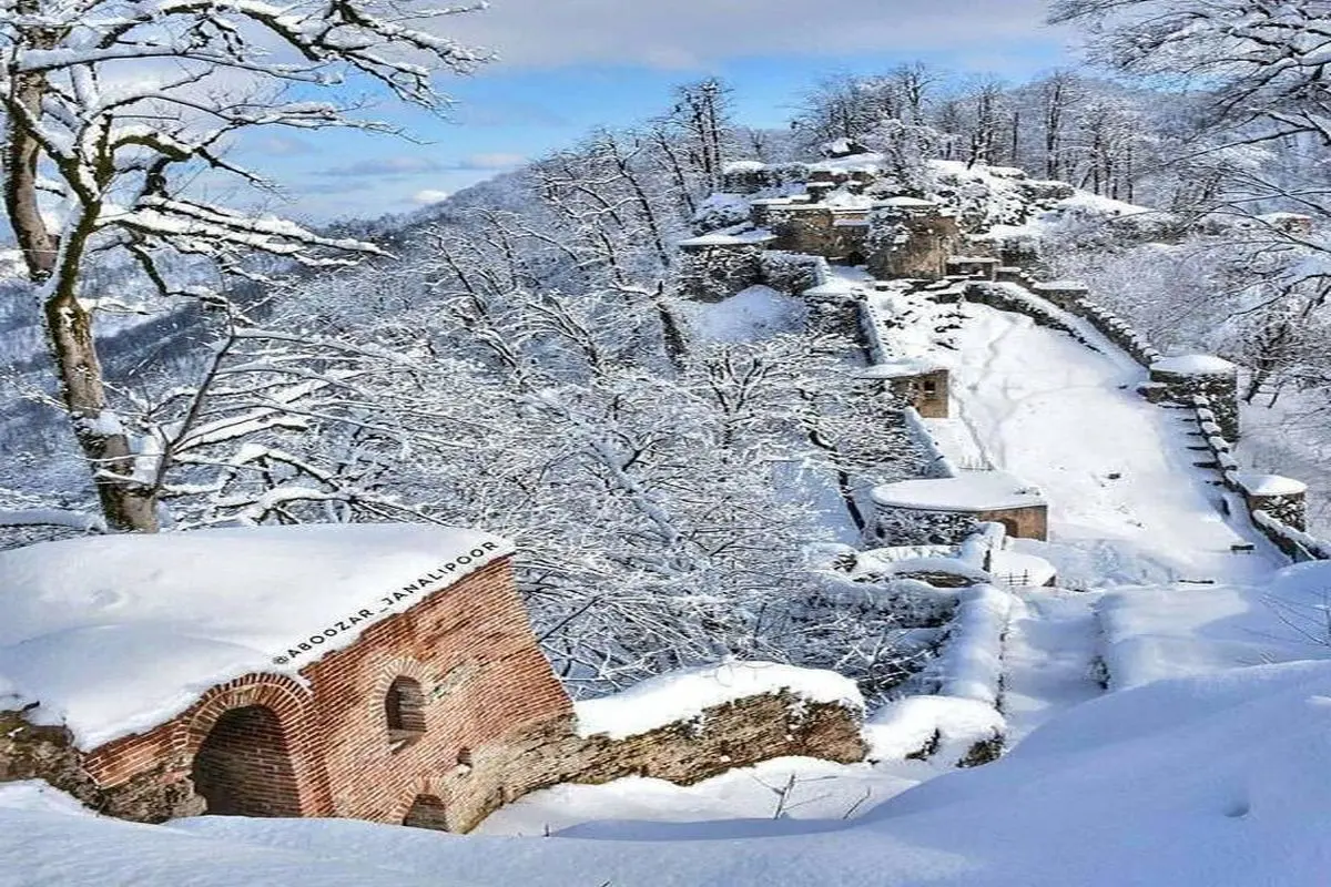 چهره قلعه رودخان در زمستان+ عکس