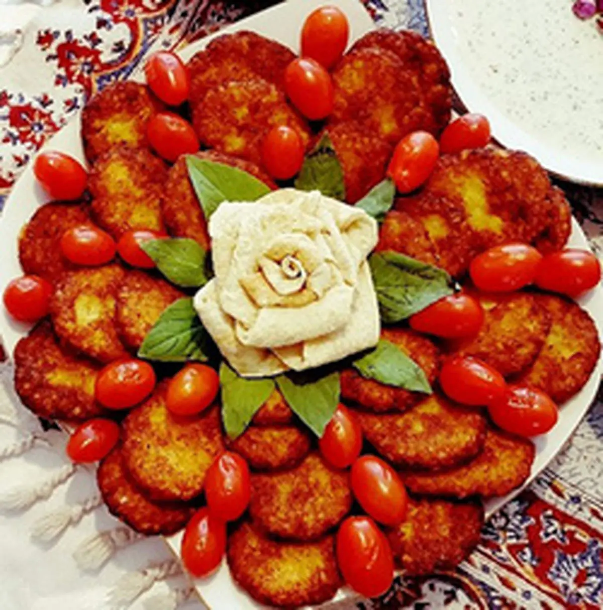 ﻿
طرز تهیه انواع کتلت مرغ