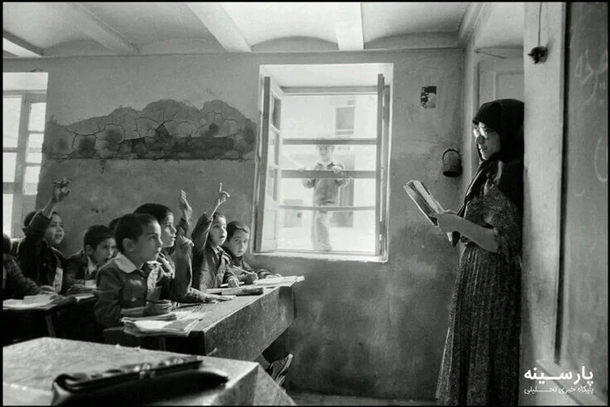 مدرسه‌ای در جنوب شهر دهه ۴۰+ عکس