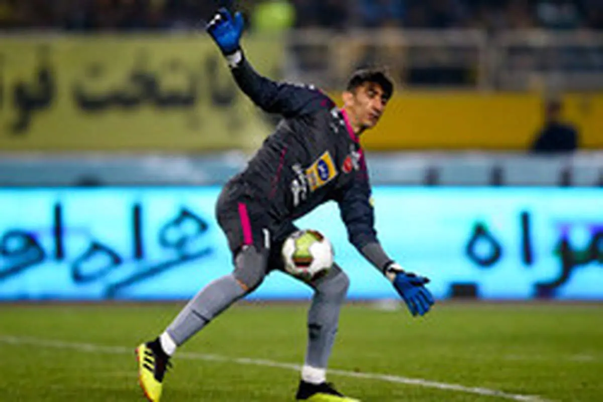 دروازه‌بان پرسپولیس مصدوم شد