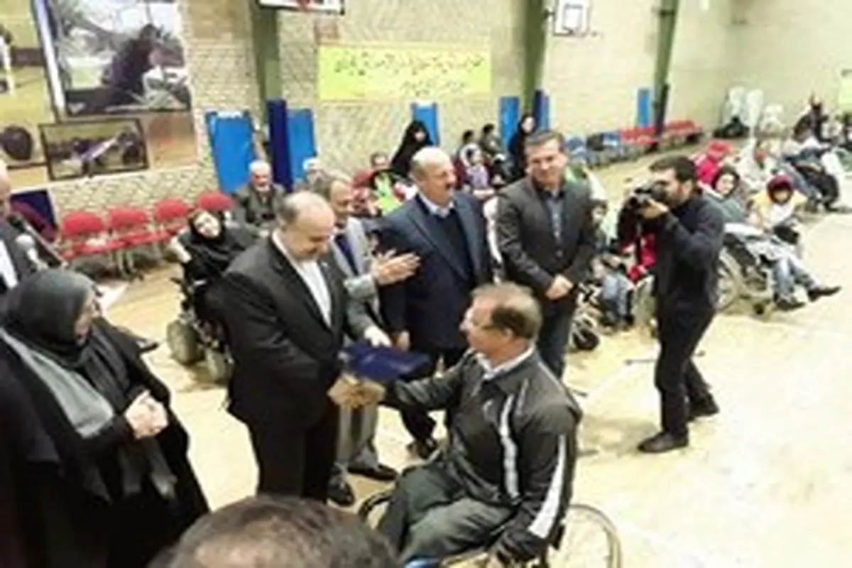 نظر سلطانیفر در مورد قیمت استقلال و پرسپولیس