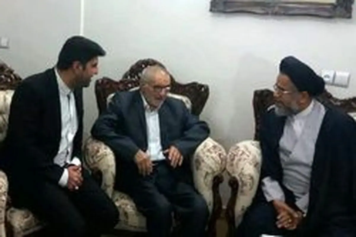 دیدار وزیر اطلاعات با پدر شهید فهمیده +عکس
