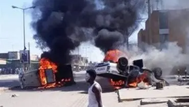 تظاهرات به کاخ البشیر رسید