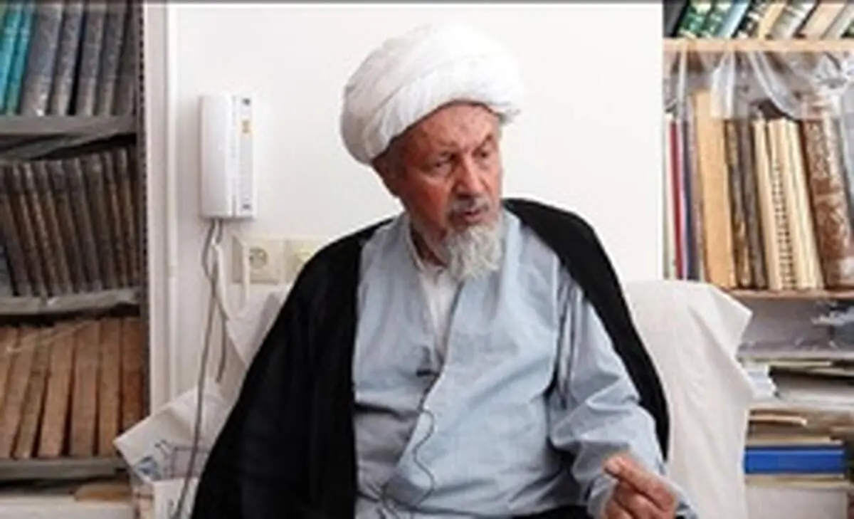 آیت‌الله مؤمن در بیمارستان‌ بستری شد