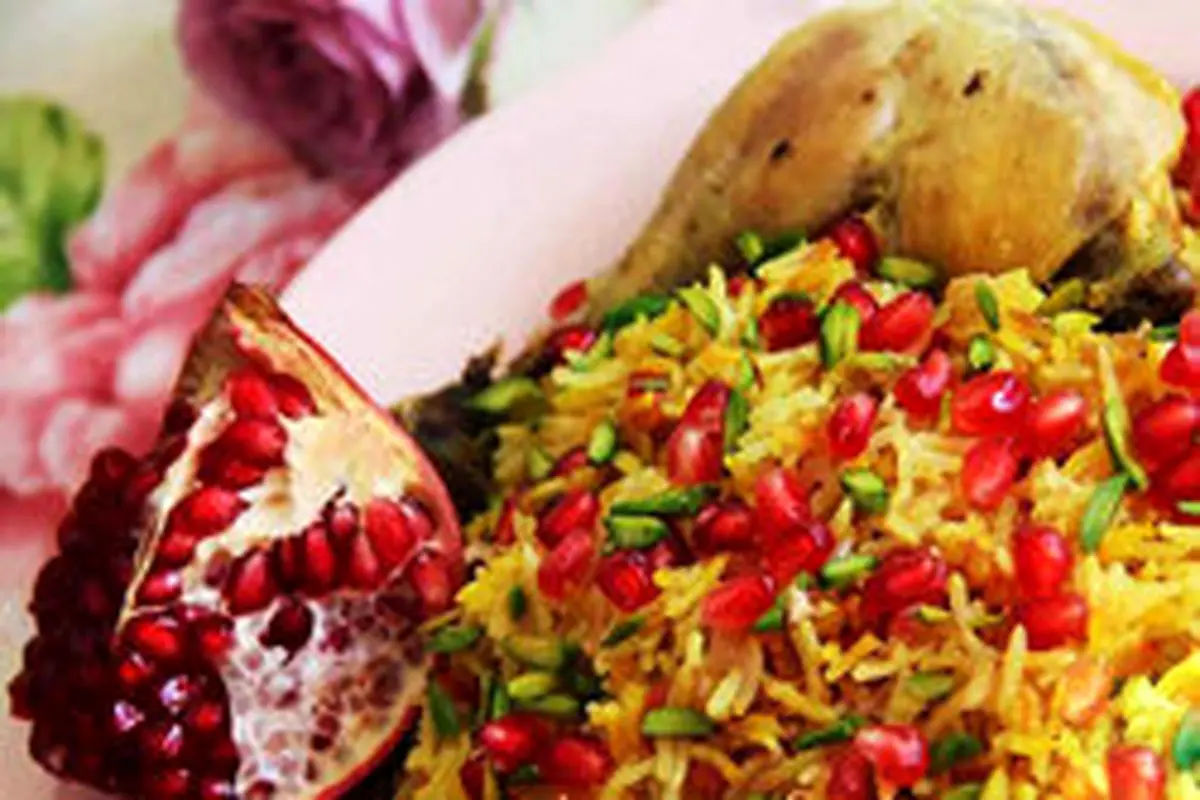 انار پلوی شیرازی؛ شامی لذیذ مخصوص زمستان