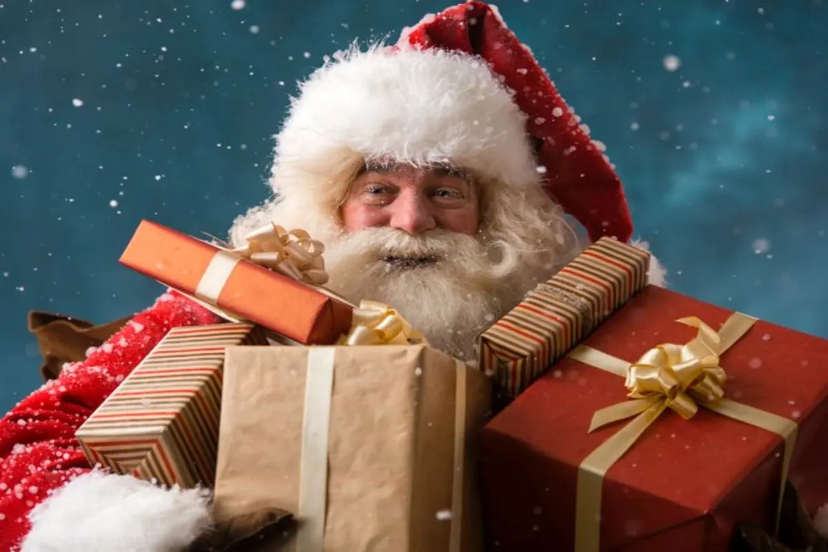ویدیو| زیر آبی رفتن بابا نوئل در سال نو میلادی