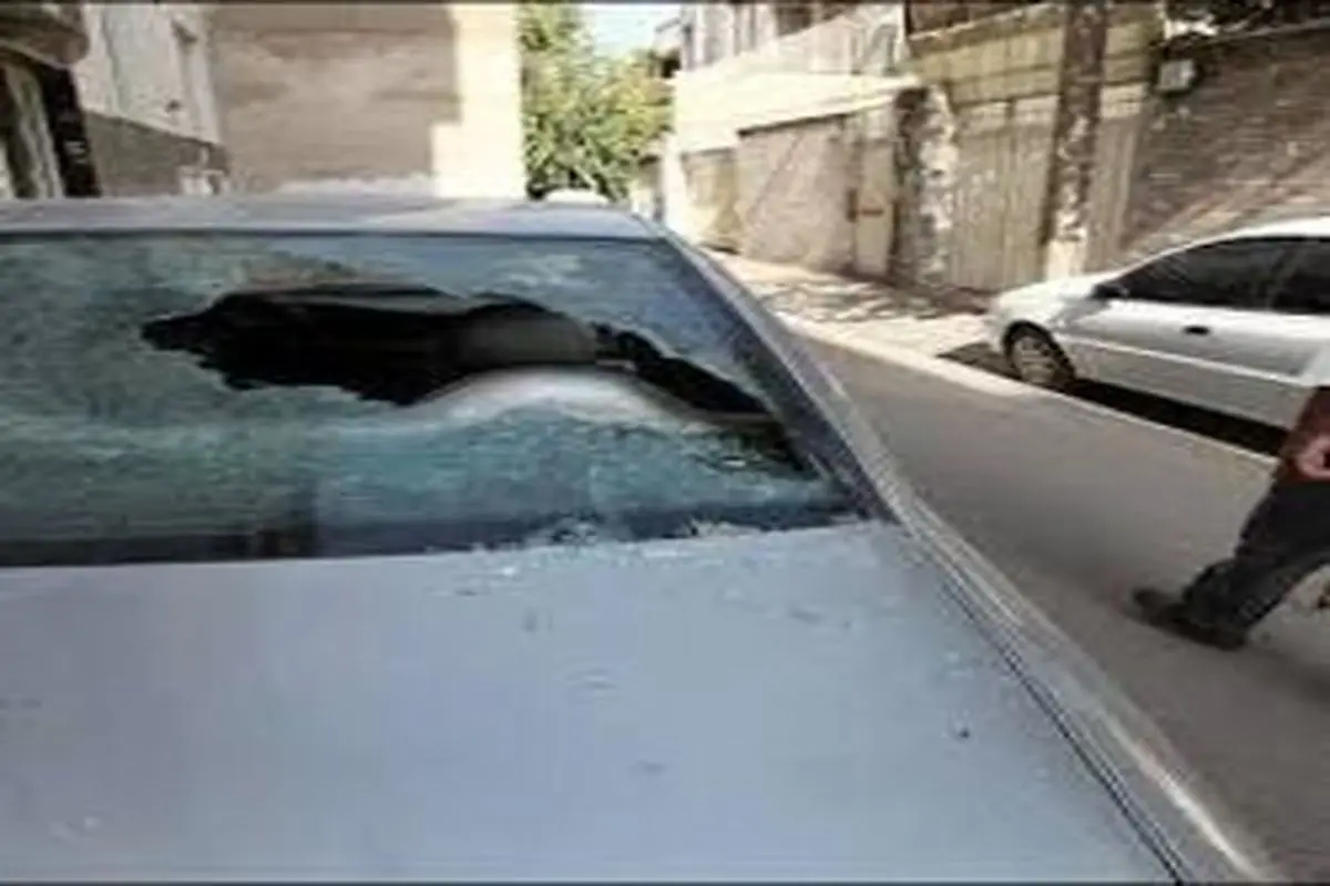 ماجرای حمله دونفر به خودروهای مردم در قم