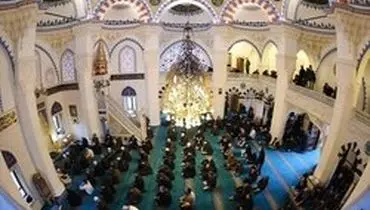 سخنرانی مرکل درباره امامان جماعت مساجد در آلمان