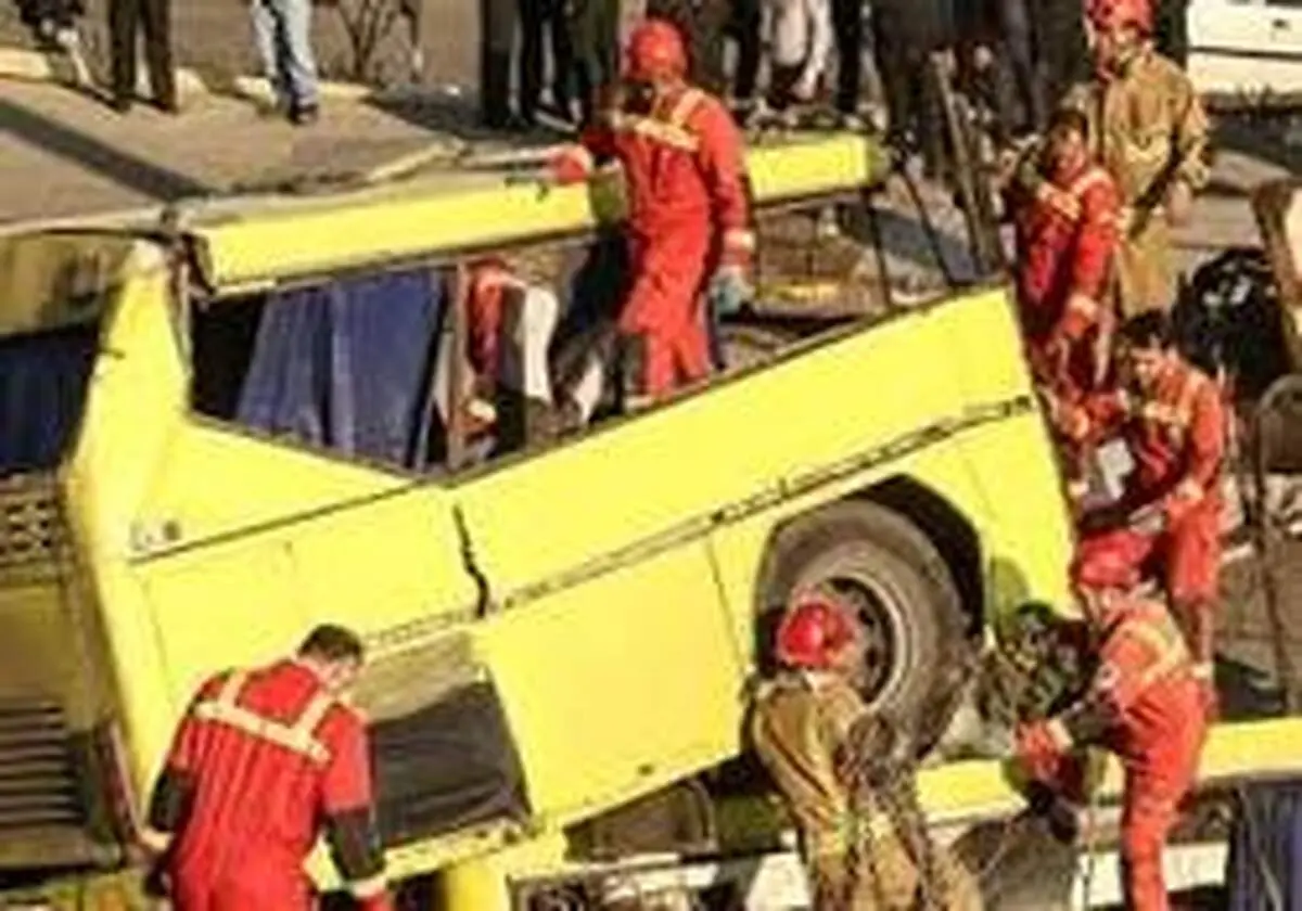 عیادت عارف از دانشجویان حادثه‌دیده دانشگاه آزاد