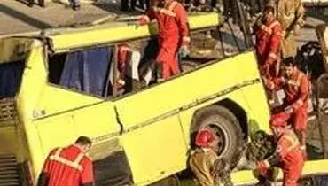 عیادت عارف از دانشجویان حادثه‌دیده دانشگاه آزاد
