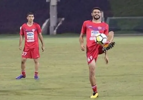 مدافع ۱۵۰ میلیاردی در آستانه انتقال به پرسپولیس
