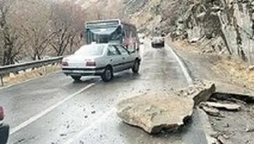 ورود مدعی العموم به ریزش سنگ در جاده چالوس