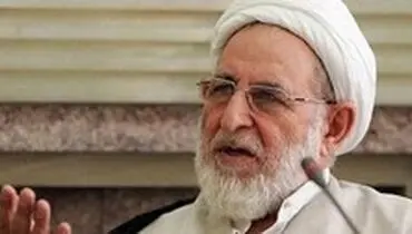 آیت‌الله یزدی از آیت‌الله مومن عیادت کرد