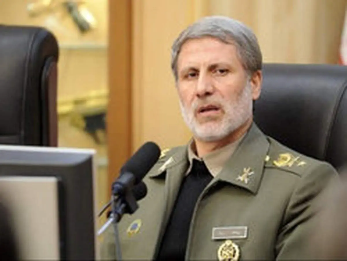 وزیر دفاع: ایران با وجود تحریمهای آمریکا، به پیشرفت خود ادامه میدهد