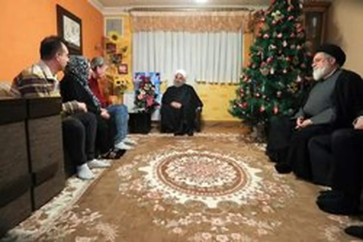 حضور رئیس جمهور در منزل جانباز ارمنی +عکس