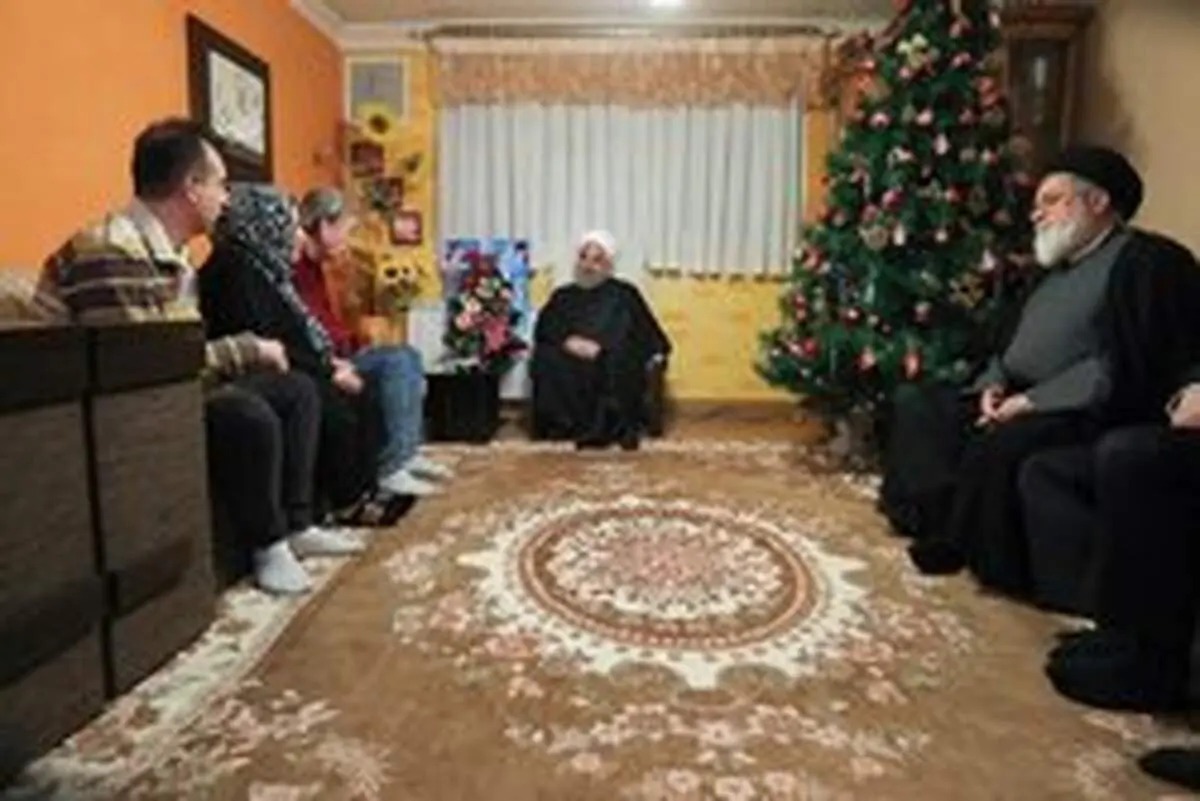 حضور رئیس جمهور در منزل جانباز ارمنی +عکس