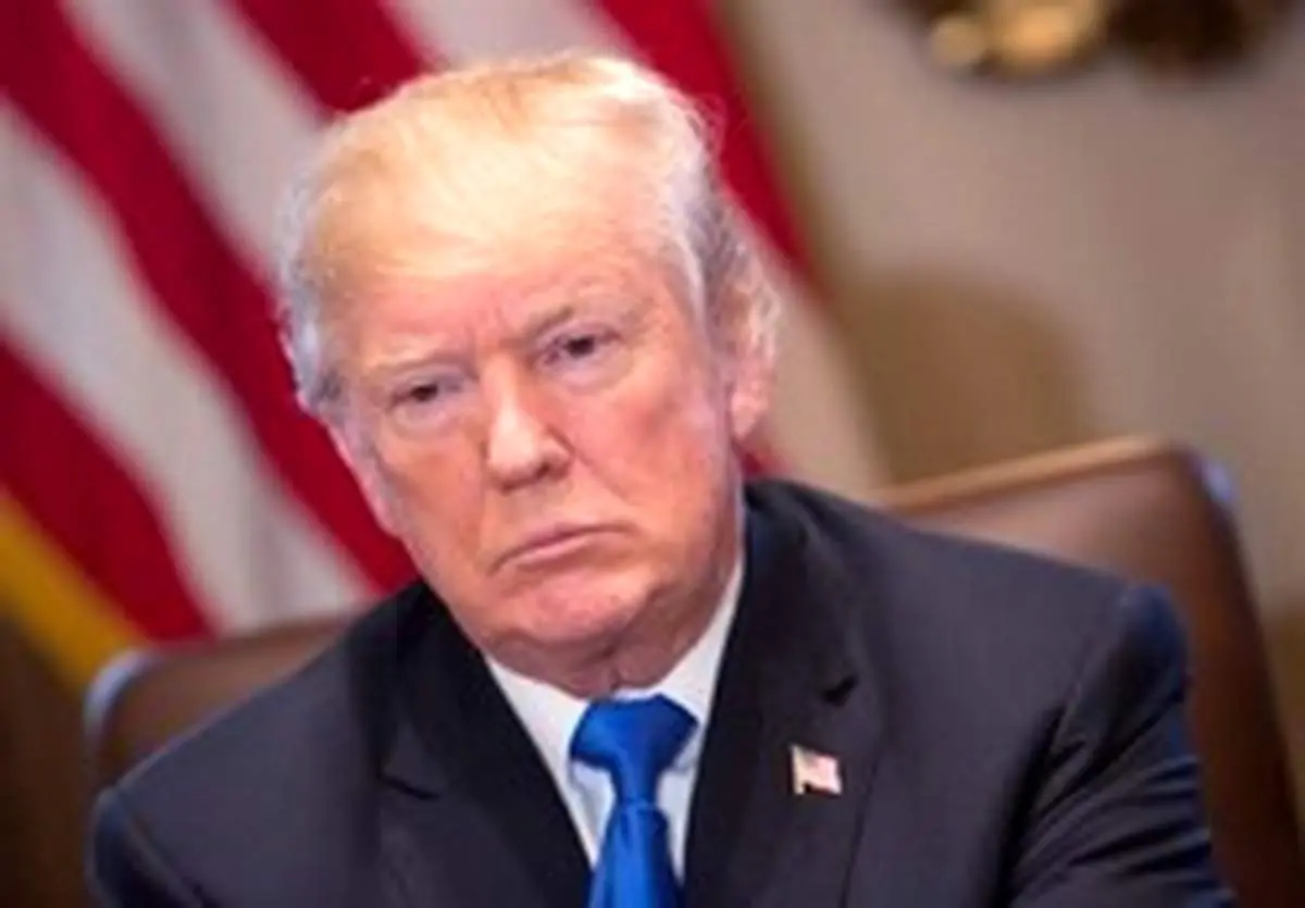 چگونه پرواز مخفی ترامپ به عراق افشا شد +عکس