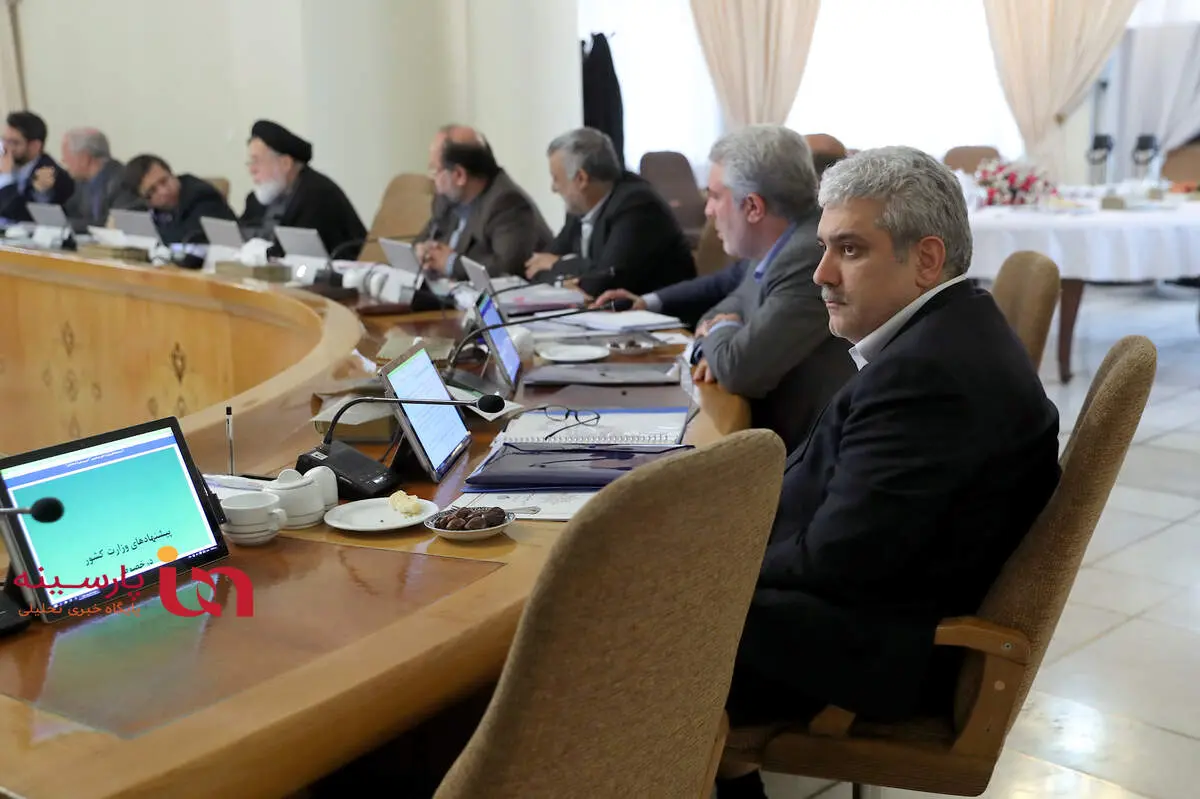 صندلی خالی قاضی زاده هاشمی در جلسه هیأت دولت