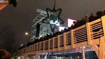 ریزش پل چوبی در مراسم سال نو میلادی در مسکو
