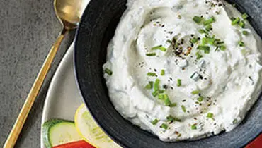 ماست سیر کبابی و پیازچه؛ میان وعده رژیمی