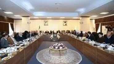 آیا مجمع تشخیص، قانون اساسی را نقض کرده است؟