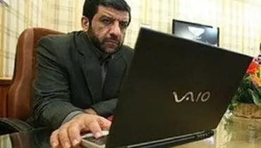 چرا دفتر کار ضرغامی و احمدی نژاد در ساختمانهای بیت المال است؟