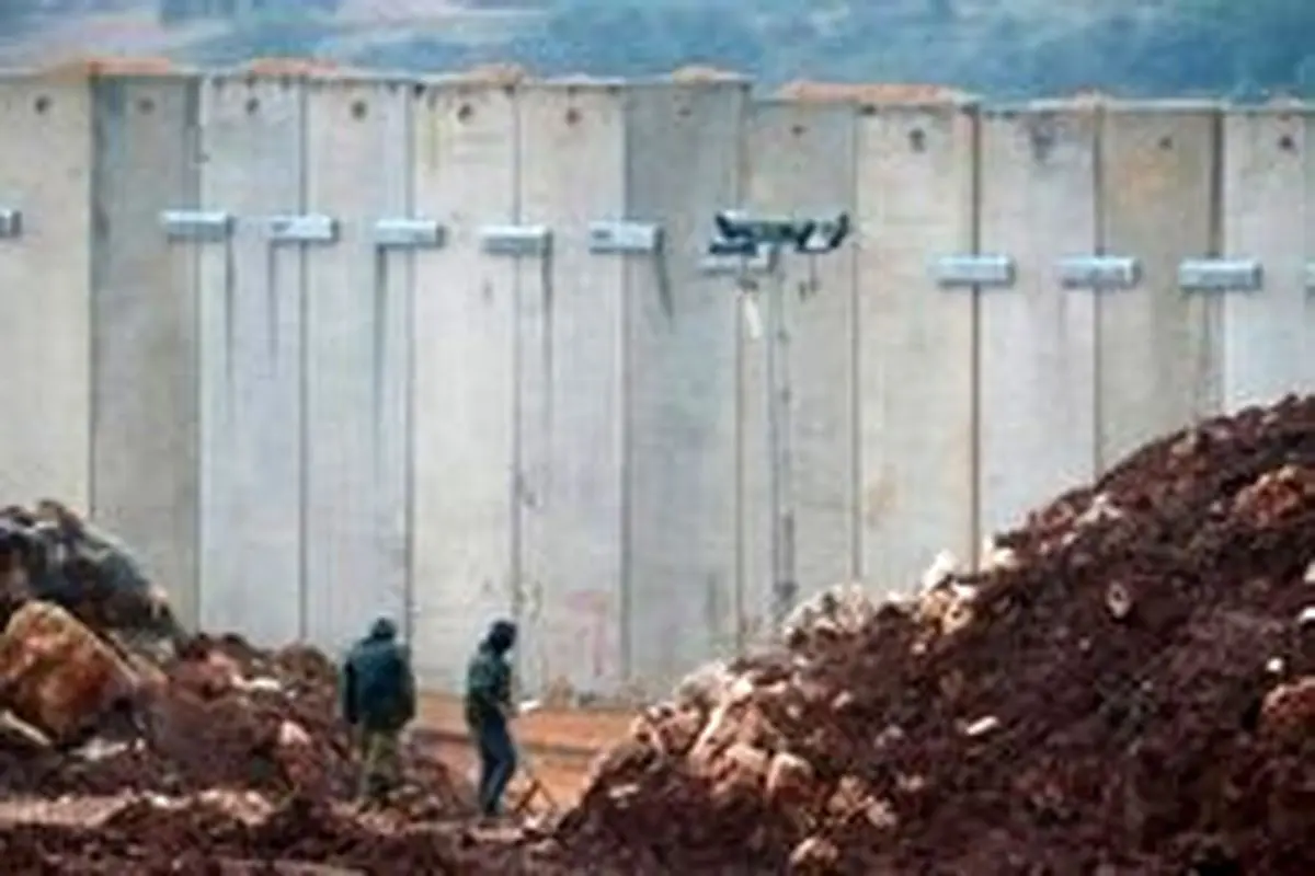 اسرائیل مرز لبنان را هم دیوار کشی می‌کند