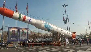 تصاویری از موشک‌های ایران در راهپیمایی ۲۲ بهمن