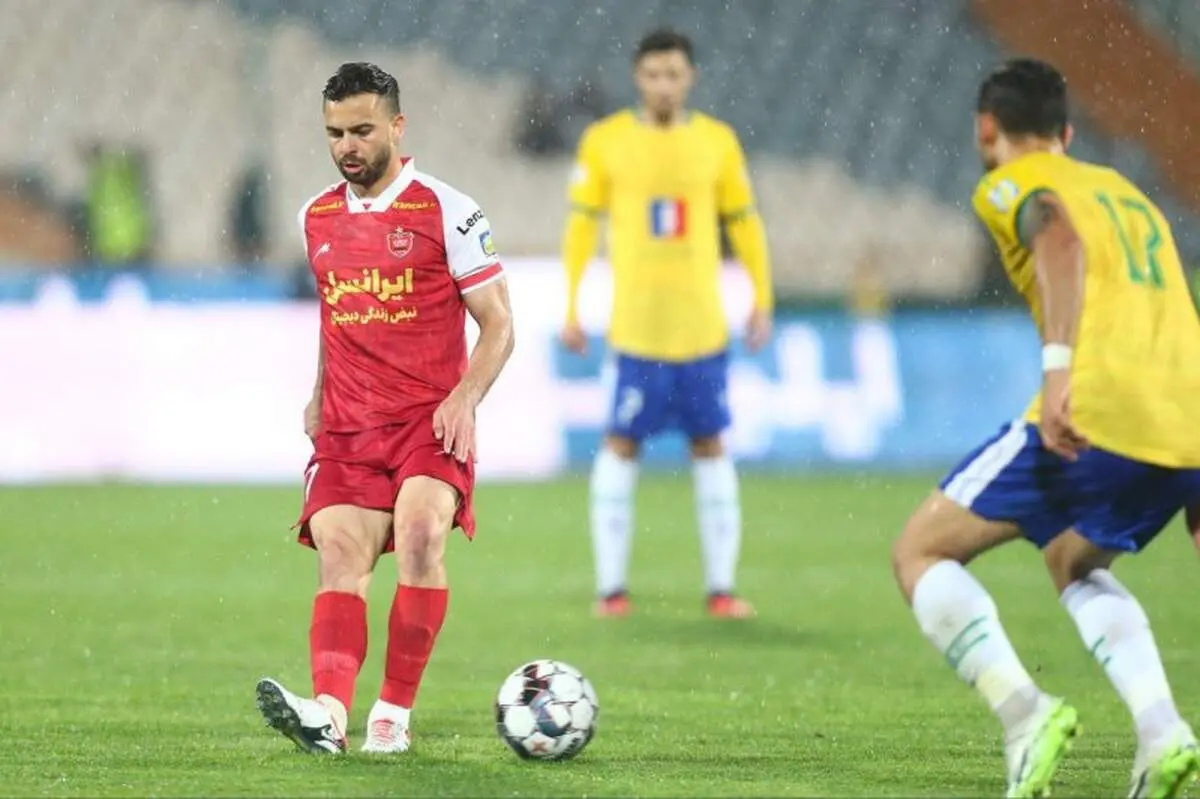 صنعت نفت 0 - 3 پرسپولیس؛ سرخپوشان موقتا صدرنشین شدند