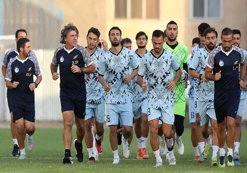 خبر مهم خرید جدید استقلال برای هواداران!