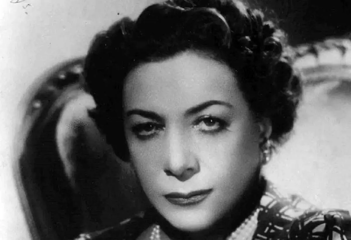 تاج‌الملوک همسر دوم رضاخان در اواخر عمرش در دهه ۵۰ +عکس