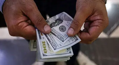 ترمز دلار کشیده شد؛ سقوط پس از رکورد تاریخی

