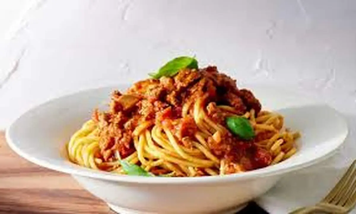  پخت اسپاگتی با عطر دل انگیز سیر